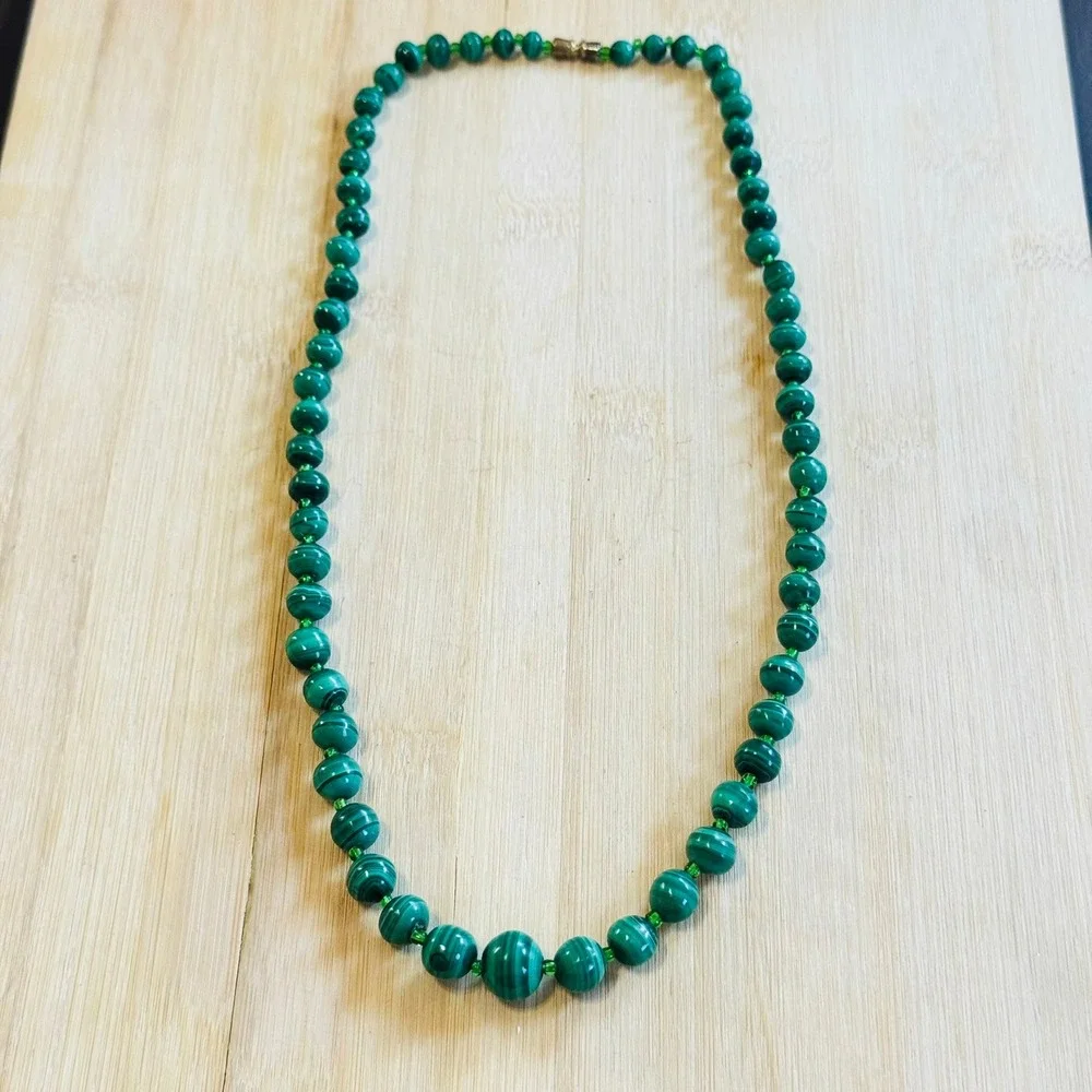 N/A vtg green